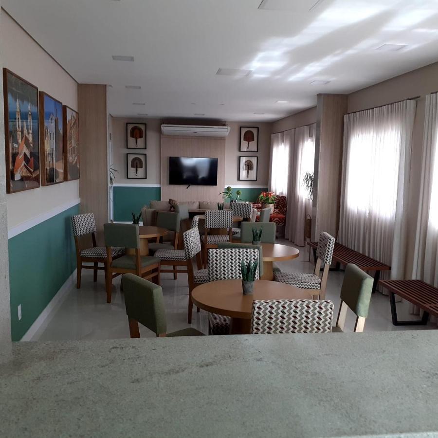 Jacuzzi compartilhada, garagem, ar condicionado, chuveiro quente e vista mar em Piata Salvador Exterior foto