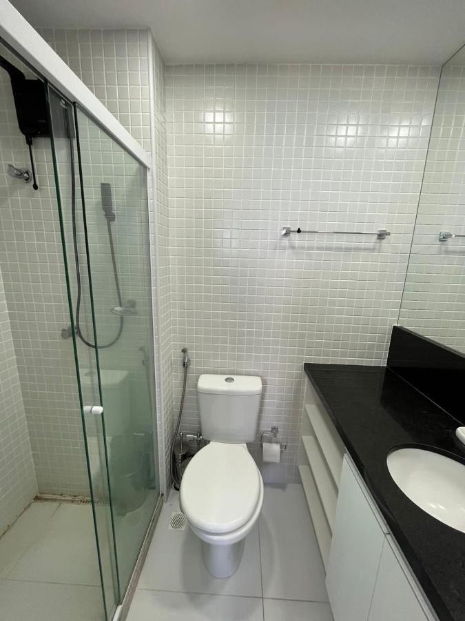 Jacuzzi compartilhada, garagem, ar condicionado, chuveiro quente e vista mar em Piata Salvador Exterior foto